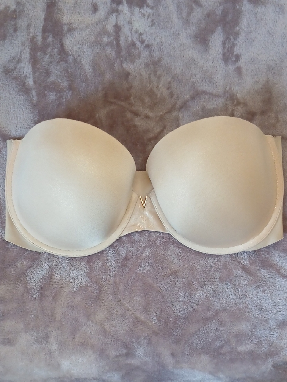 Victoria's Secret Bare Illusion Strapless Nude Shimmer Bra 34DDD/34F